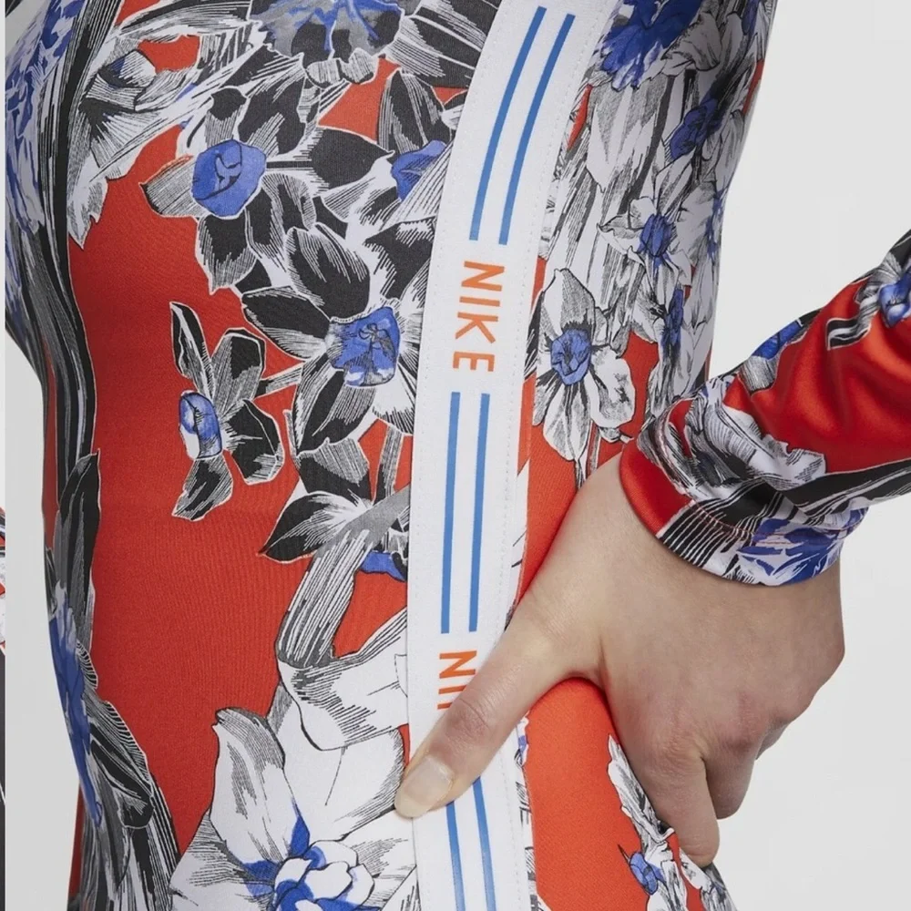 Nike Sportswear Dress Women’s Long-sleeve Red Blue Floral Stretchy Medium
